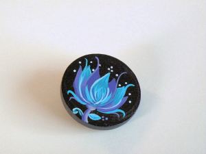 Fantasy Flower pin